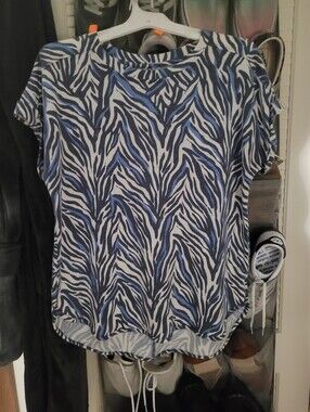Blue Zebra Print Short Sleeve Women's Top Sz L.